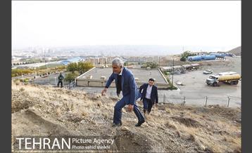 بازدید شهردار تهران از پروژه درختکاری کمربند سبز تهران  5