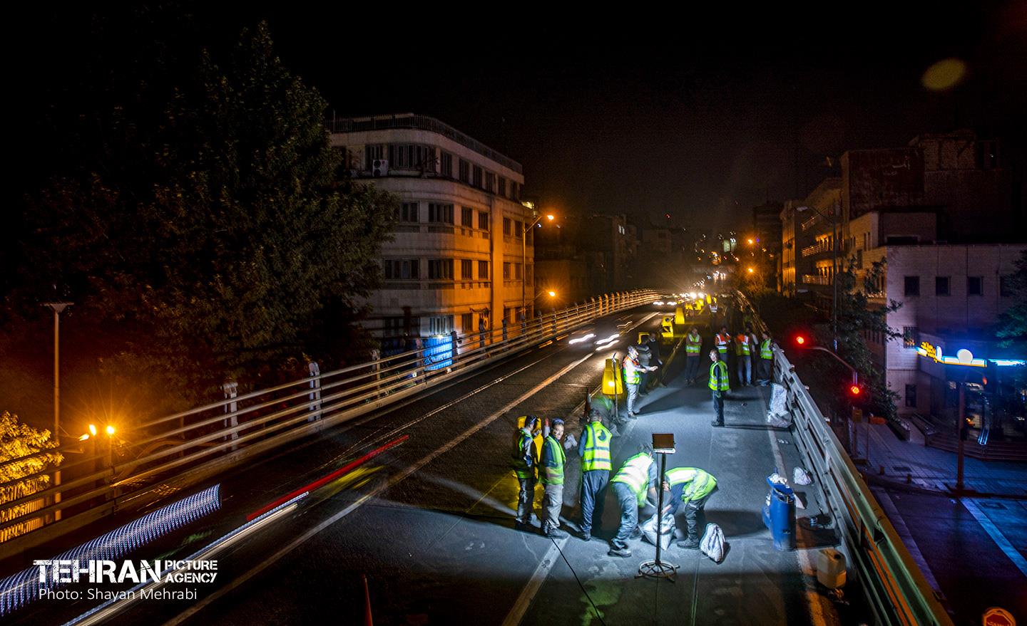 مرمت و بازسازی روکش پل تقاطع حافظ و طالقانی 26