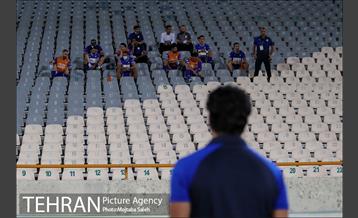 دیدار تیم های فوتبال استقلال تهران و مسجد سلیمان 7