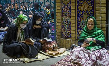 مراسم احیا شب بیست و یکم ماه مبارک رمضان در امام زاده صالح(ع) 20