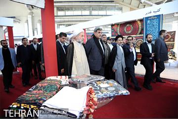 بازدید شهردار تهران از نمایشگاه عطر سیب 6