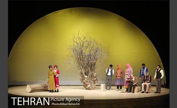 نمایش تیاتر سعدی، تابستان سی و دو 19