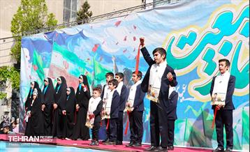 خدمت‌رسانی مواکب منطقه11 به نمازگزاران عید سعید فطر 7