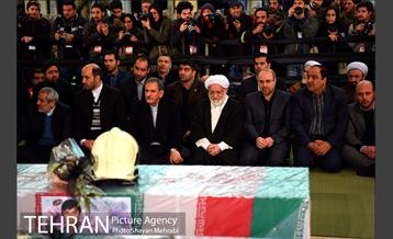 تشییع شهدای آتش نشان در شبستان مصلی 2