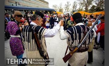 جشنواره نوروزگاه در میدان راه آهن 30