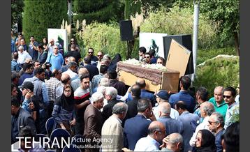 بدرقه داریوش اسدزاده به سوی سرای ابدی 27