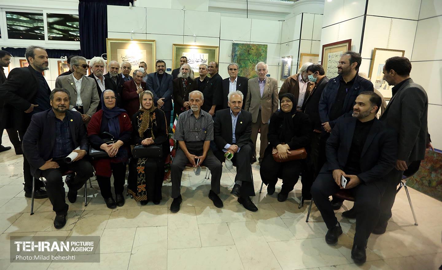 بازدید هنرمندان پیشکسوت و وزیر ارشاد از نمایشگاه قرآن 23