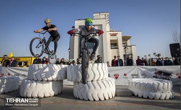 رانـد نهایی مسابقات قهرمانی موتور تریال  37