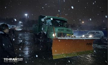 عملیات برف‌روبی در منطقه 2