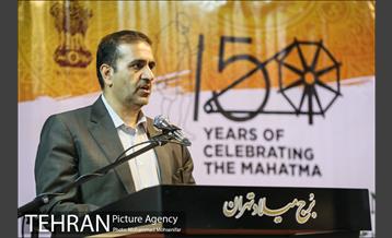 آئین درخت کاری به مناسبت تولد گاندی 6