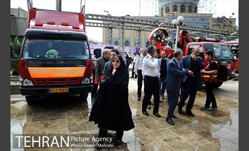 بازدید اعضای شورای اسلامی شهر از نمایشگاه آتش نشانی 34