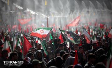 اقامه نماز بر پیکر آقای شهید ایران - 3 20