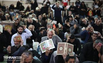 احیای شب بیست‌ویکم ماه رمضان در مصلای امام خمینی (ره) 32