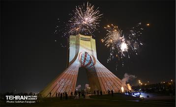 جشن نور پیروزی تیم ملی در میدان آزادی  4
