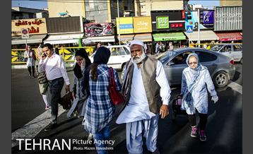 شهرنگار؛ حوالی میدان صادقیه 17