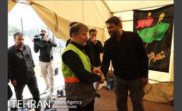 بازدید رییس ستاد اربعین شهرداری تهران از مرکز اسکان خادمین حسین 8