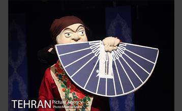 ⁣نمایش حکایت حکایت طبیب اجباری مولیر‎ 13