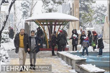 بارش برف در میدان نبوت (هفت حوض) 26