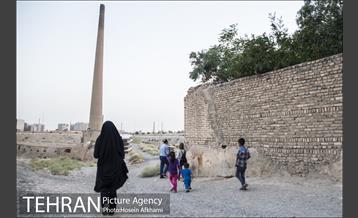 لقمه های مهربانی در محله دولتخواه‎ 23