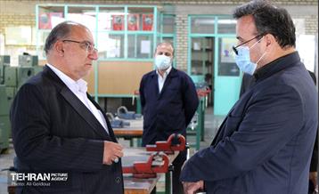 بازدید شهردار منطقه 21 از هنرستان فنی و حرفه‌ای علاقه مندیان  6