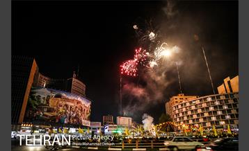 نورافشانی میدان ولیعصر(عج) در شب عید فطر 10