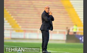 دیدار سیاه جامگان و استقلال تهران در لیگ برتر فوتبال 10