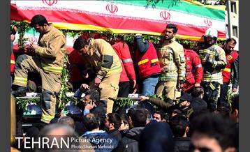 تشییع شهدای آتش نشان با حضور مردم  33