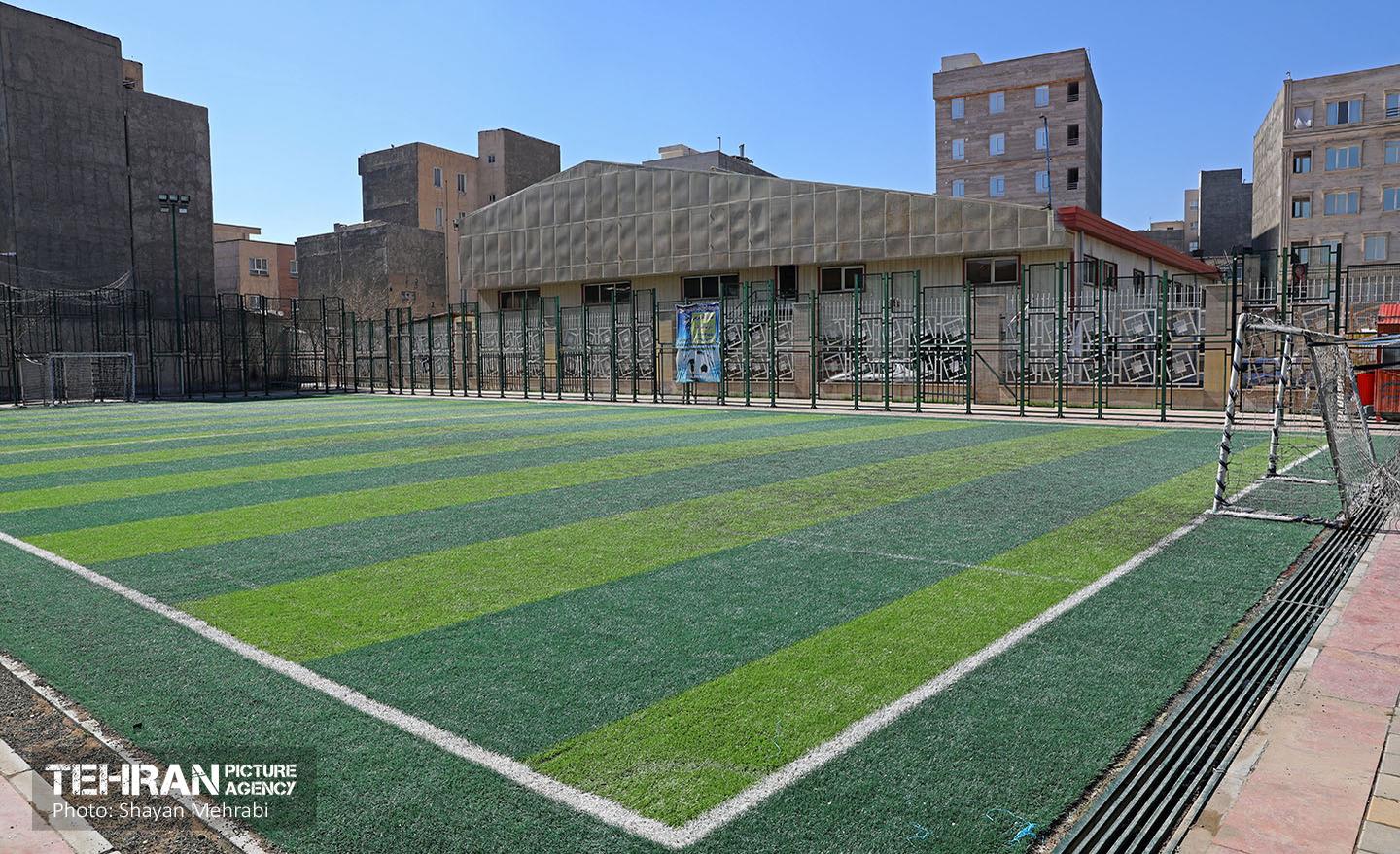 آیین بهره برداری از پروژه های منطقه 18 21