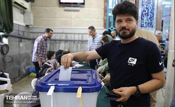 انتخابات چهاردهمین دوره ریاست جمهوری - حسینیه ارشاد 32