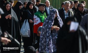 اقامه نماز عید سعید فطر در مصلی امام خمینی(ره)