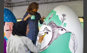 جشنواره تخم مرغ رنگی در باغ شهدا 3