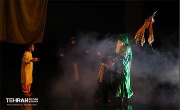 نمایش آئینی مذهبی «در انتظار...» 16