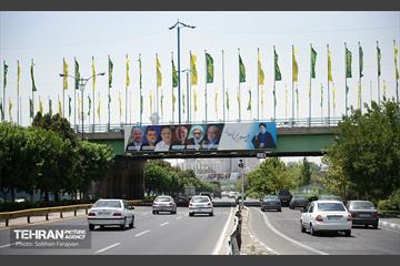نصب تبلیغات نامزدهای چهاردهمین دوره انتخابات ریاست جمهوری در پایتخت 15