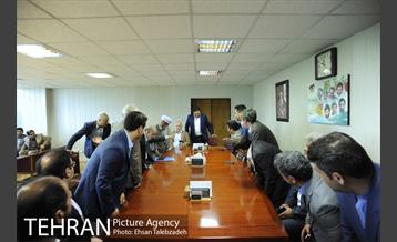 دیدار صمیمانه کارکنان شهرداری تهران با عیسی شریفی 3