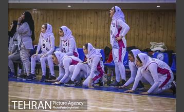 دیدارهای هفته پایانی بسکتبال زنان 12