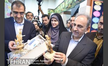 بازدید شهردار تهران و وزیر بهداشت از مراکز پزشکی و درمانی شهر 28