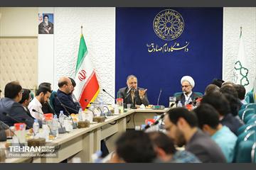 نهمین نشست شهردار تهران با نخبگان دانشگاهی 13