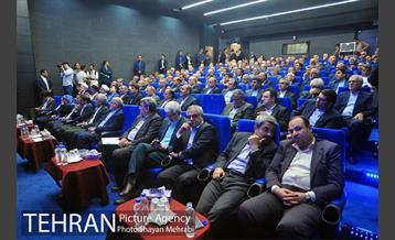 نشست هم اندیشى شهردار تهران با سفرا و رؤساى نمایندگى هاى جمهورى اسلامى ایران در خارج از کشور 11