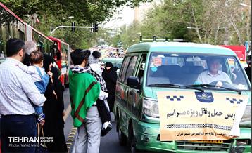 خدمت‌رسانی مواکب منطقه11 به نمازگزاران عید سعید فطر 24