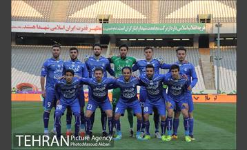 دیدار تیم‌ های فوتبال استقلال تهران و استقلال خوزستان