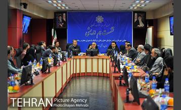 نشست هم اندیشی رئیس سازمان حمل و نقل و ترافیک با مدیران رسانه ها 32