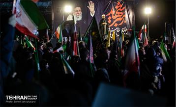 مراسم عزاداری شهادت رهبر انقلاب اسلامی در میدان شهدای هفتم تیر 10