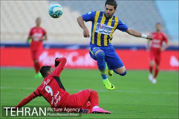 دیدار تیم های فوتبال پرسپولیس و گسترش فولاد