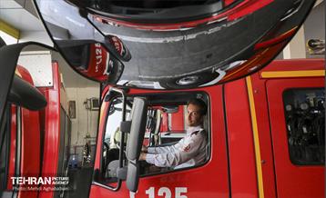 بازدید مدیران شهری از ایستگاه آتش نشانی منطقه 8