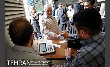 حضور محسن هاشمی در مسجد فخریه برای انتخابات شورایاری ها 8