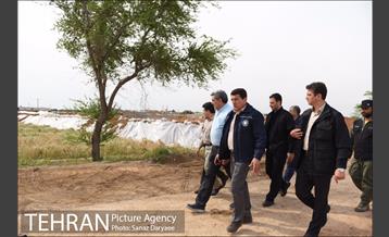 بازدید شهردار تهران از منطقه سیل زده پل سبحانیه دشت آزادگان 21