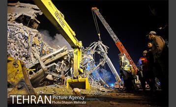 امداد رسانی شبانه در حادثه پلاسکو 16