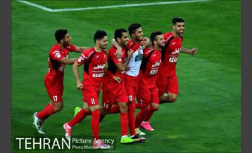 دیدار تیم های فوتبال پرسپولیس و پدیده