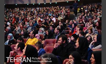 جشن ویژه شب یلدا در برج میلاد  25