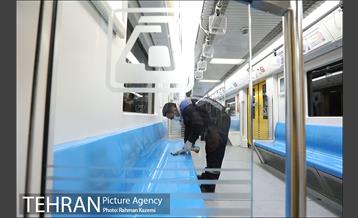 آغاز عملیات ضدعفونی کردن مترو تهران 12